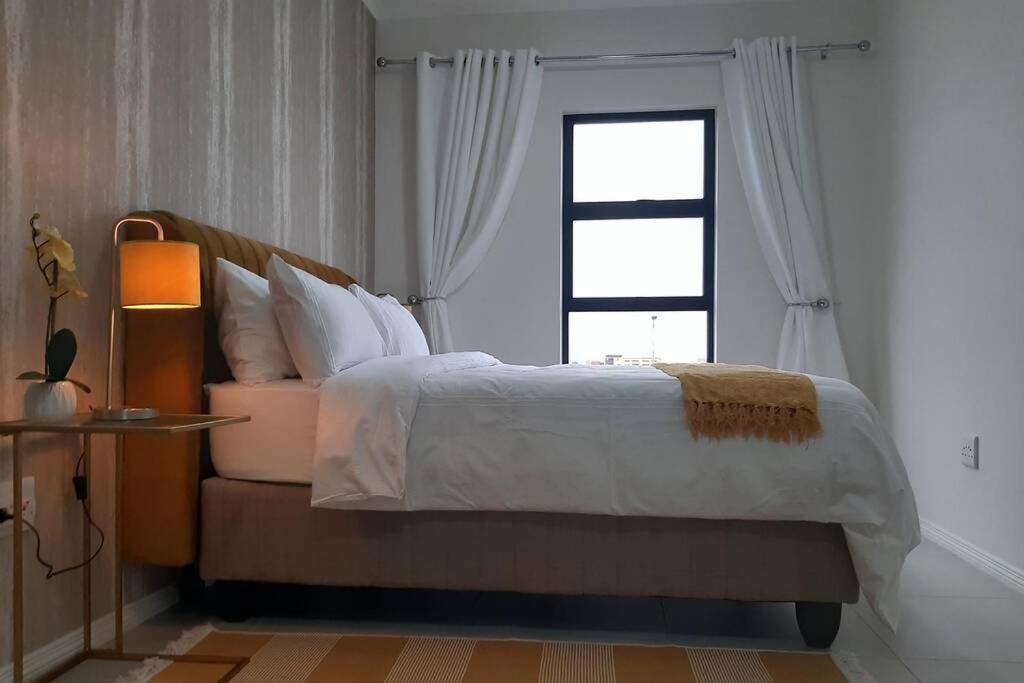 Mikeys Place On New: 2Bed2Bath No.1 With Free Wifinetflix Midrand Esterno foto